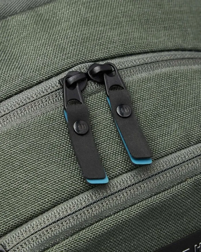 Accessories 22L BACKPACK Dark Olive TravisMathew Luggage and Backpacks