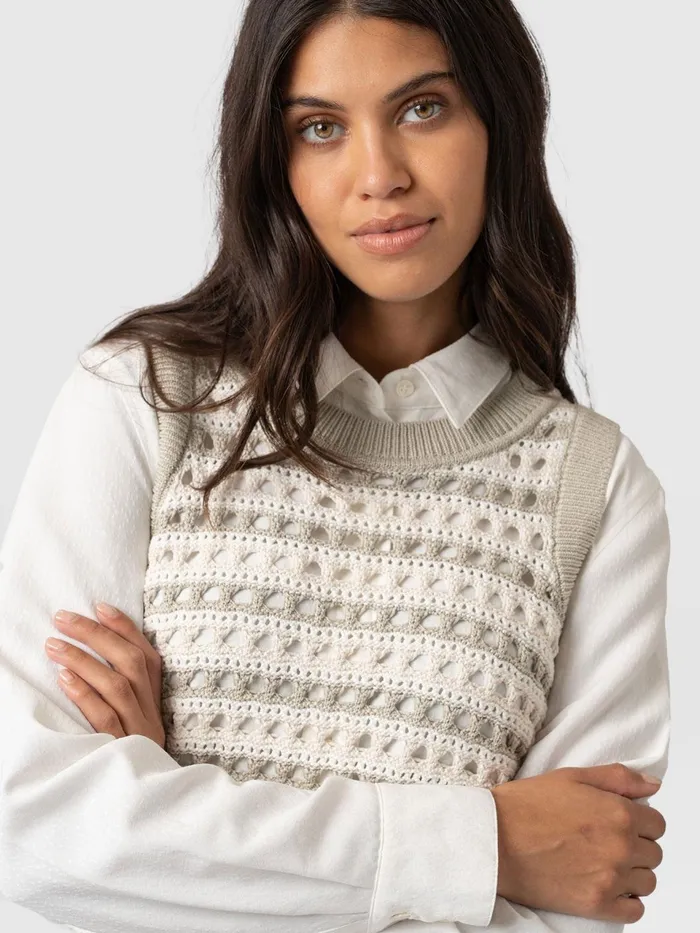 Adler Sleeveless Knit 8211 Beige Beige Women Saint And Sofia Knitwear