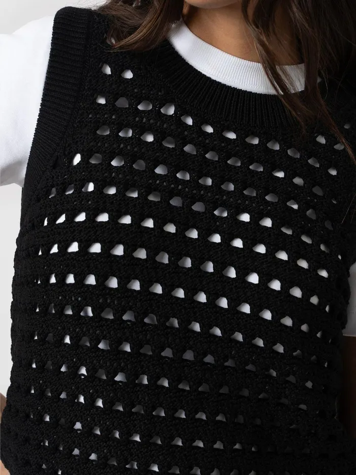 Adler Sleeveless Knit 8211 Black Black Women Saint And Sofia Knitwear