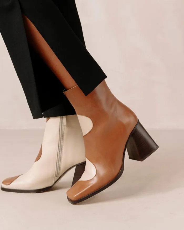 ALOHAS Boots Women Blair Bicolor Camel Cream