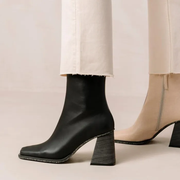 ALOHAS Boots Women South Corn 8211 Black And Beige Vegan Leather Boots