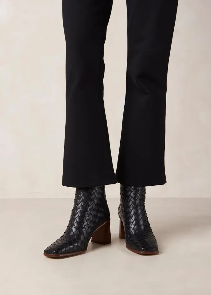 ALOHAS Boots Women West Braided Black