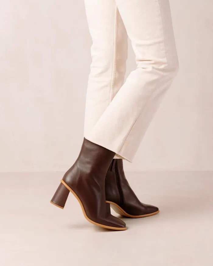 ALOHAS Boots Women West Cape 8211 Brown Leather Boots