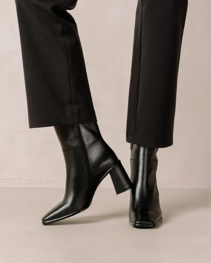 ALOHAS Boots Women West Total Black