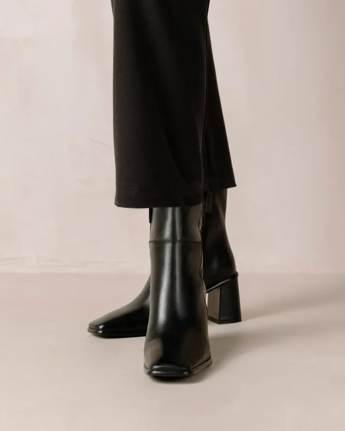 ALOHAS Boots Women West Total Black