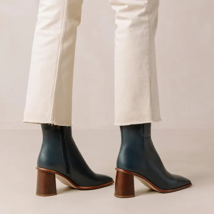 ALOHAS Boots Women West Vintage 8211 Blue Leather Boots