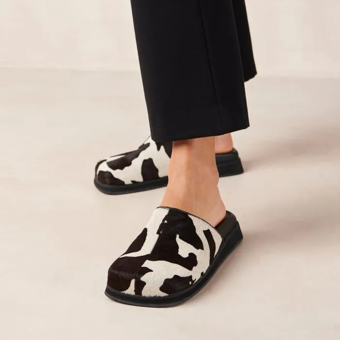 ALOHAS Clogs Women Whiz 8211 Cow Print Leather Mules