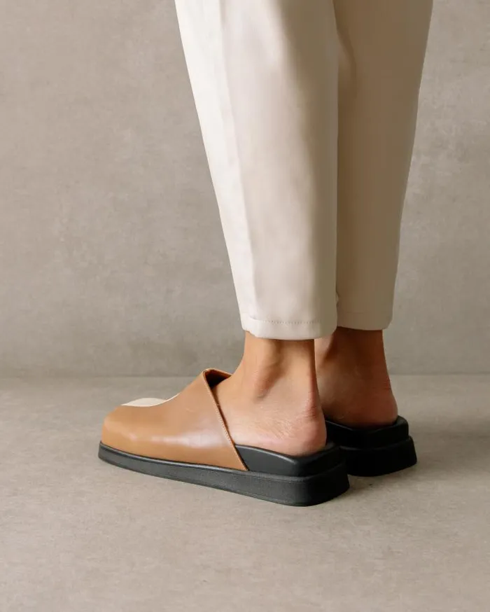 ALOHAS Clogs Women Whiz 8211 White And Brown Leather Mules