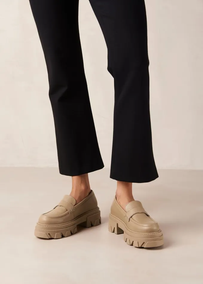 ALOHAS Loafers Women Trailblazer 8211 Beige Chunky Loafers