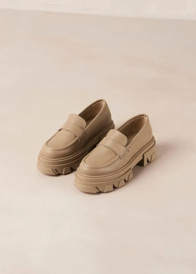 ALOHAS Loafers Women Trailblazer 8211 Beige Chunky Loafers