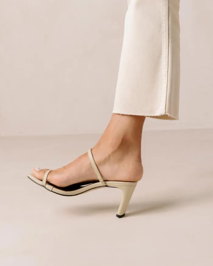 ALOHAS Mules Women Cannes 8211 Beige Leather Sandals