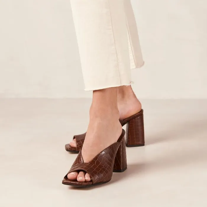 ALOHAS Mules Women Frenchie 8211 Brown Leather Mules