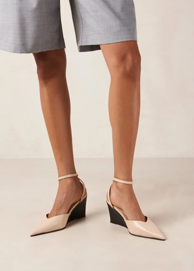 ALOHAS Pumps Women Polly 8211 Cream Wedge Pumps