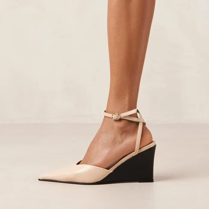 ALOHAS Pumps Women Polly 8211 Cream Wedge Pumps