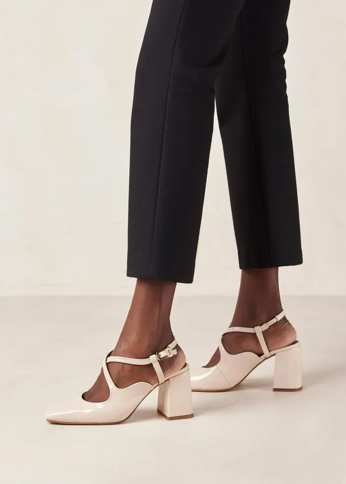 ALOHAS Pumps Women Reggie 8211 Cream Patent Leather Pumps