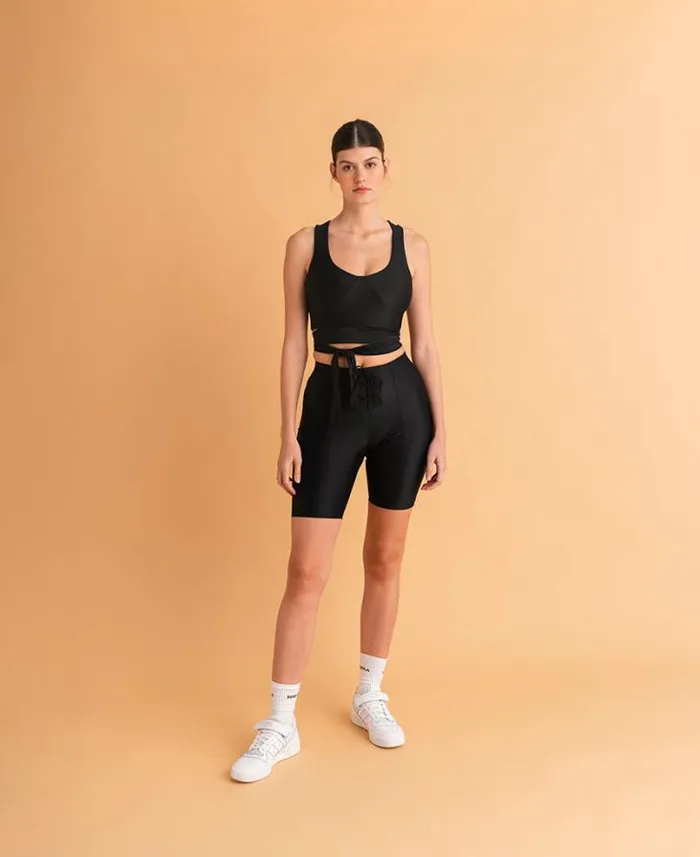 ALOHAS Sportswear Women Petit Cross 8211 Black Shorts