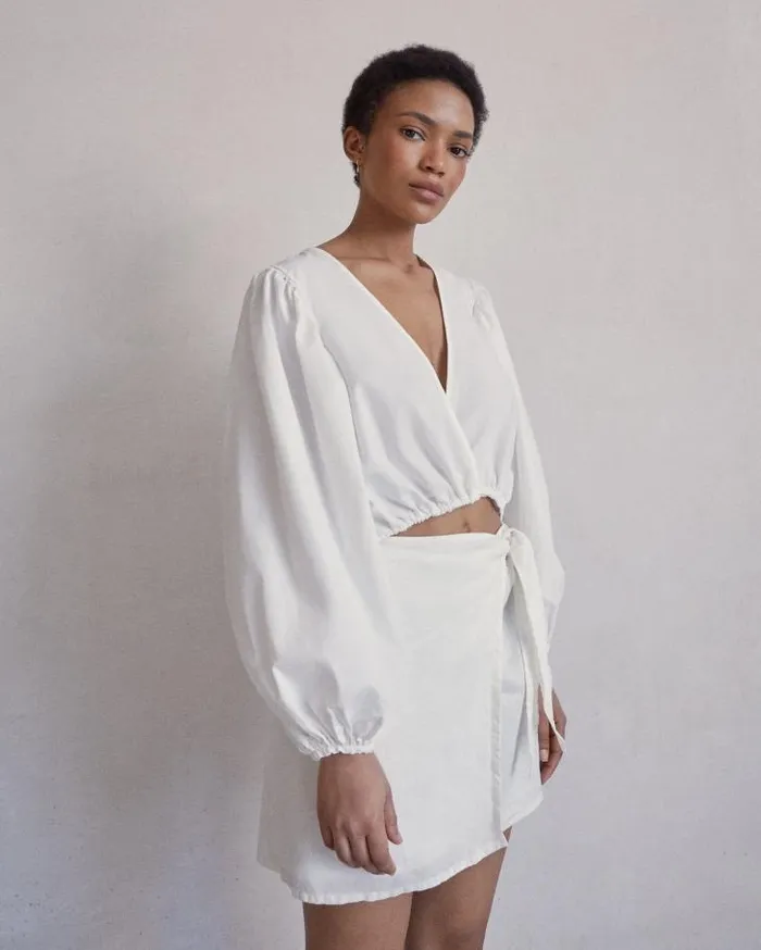 ALOHAS Tops Women Dazzling 8211 White Cotton Top