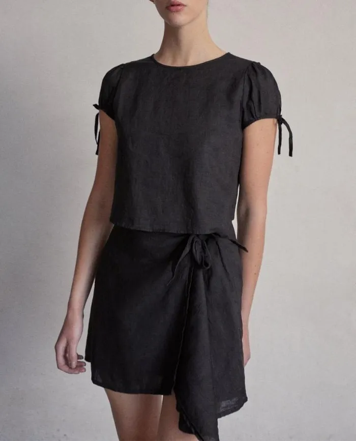ALOHAS Tops Women Dreamland 8211 Black Linen Top
