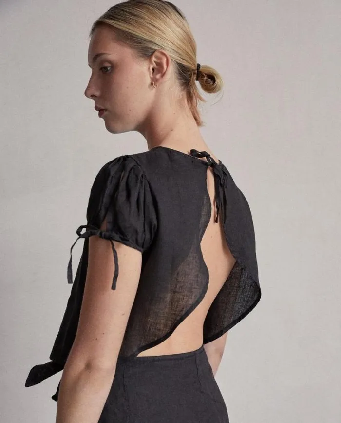 ALOHAS Tops Women Dreamland 8211 Black Linen Top