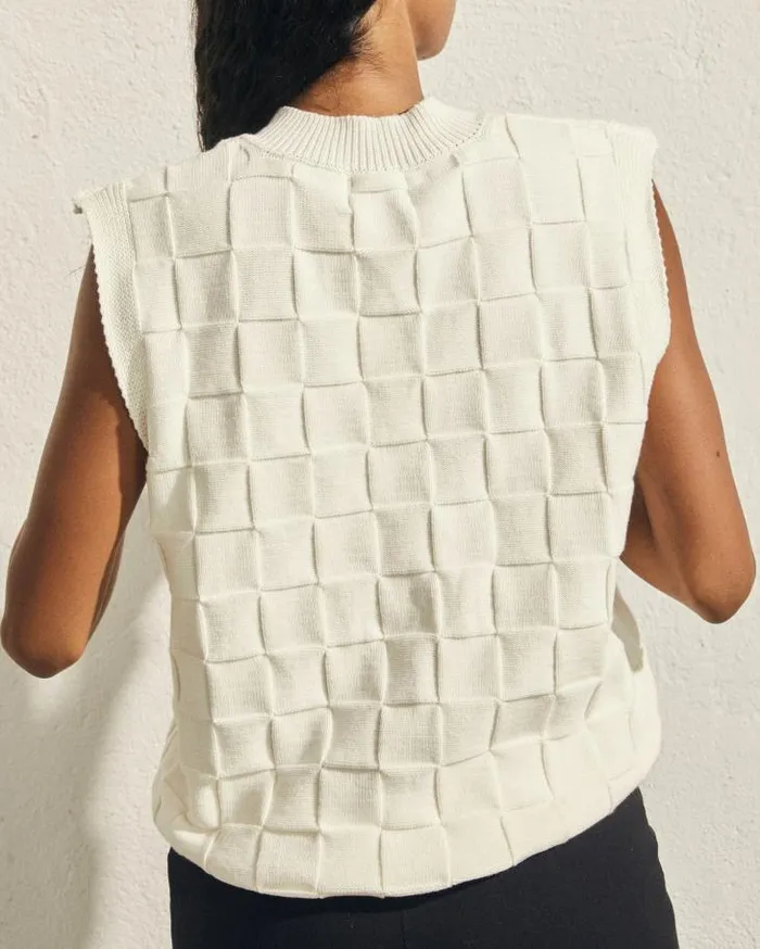 ALOHAS Tops Women Full Time 8211 White Knit Vest