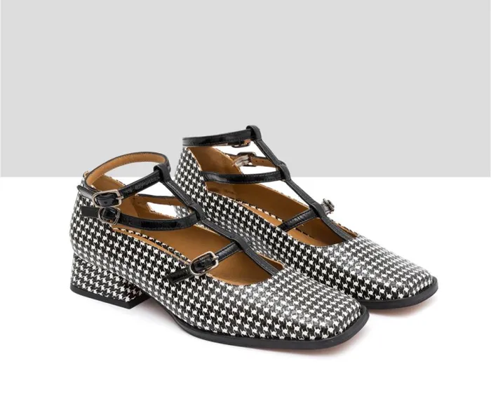 Audley Shoes Low Heel Leather Shoe Indigo Black Women Medium Heel