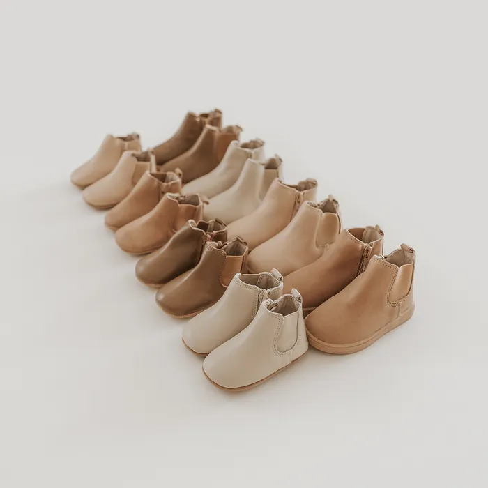 Baby Nisolo Baby Toddler and Kids Shoes Hard Sole Chelsea Boot Honey