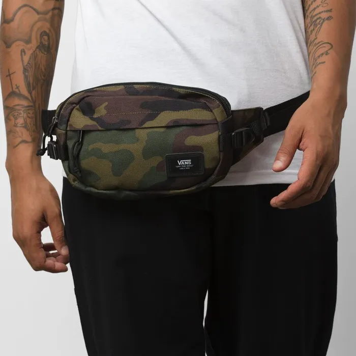 Backpacks and Bags Men Vans Aliso Hip Pack Classic Camo