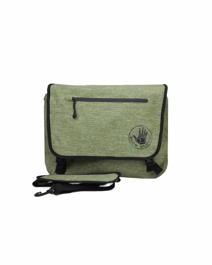 Body Glove Pumps Terramar Waterproof Messenger Bag 8211 Green 8211 Boards