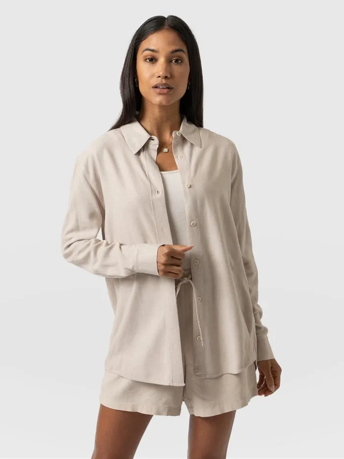 Boyfriend Shirt 8211 Oatmeal Linen Oatmeal Linen Women Saint And Sofia Blouses and Shirts Boyfriend Shirt 8211 Oatmeal Linen Oatmeal Linen Women Saint And Sofia Blouses and Shirts
