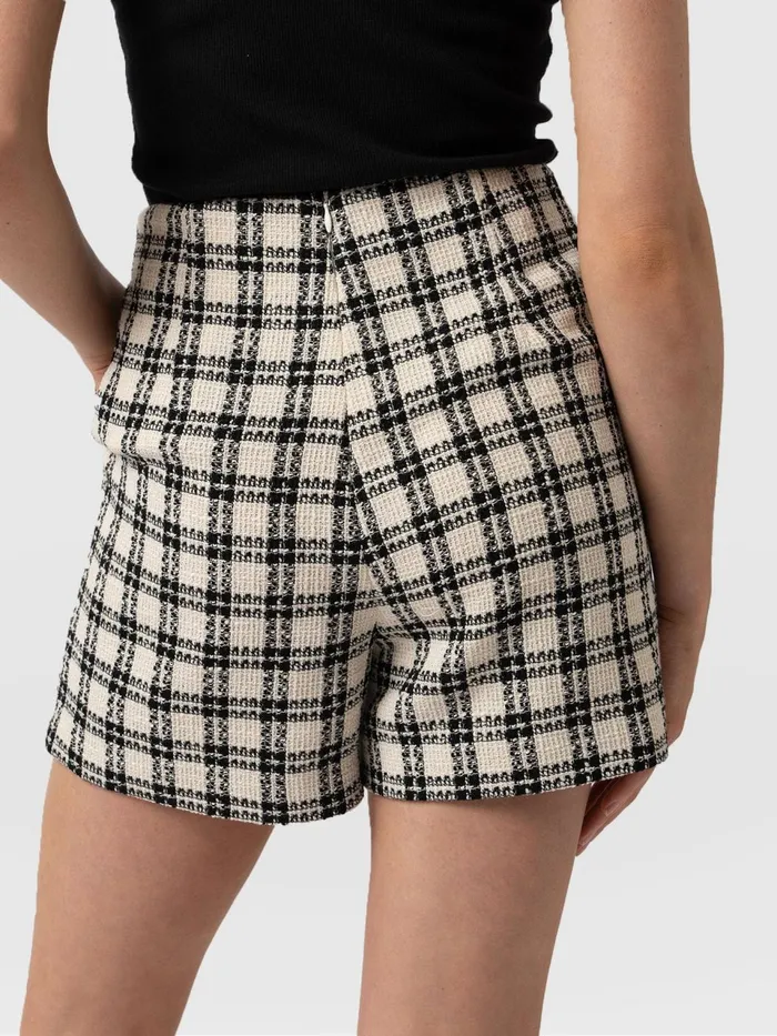 Carnaby Short 8211 Black and Cream Check Black and Cream Check Women Saint And Sofia Shorts