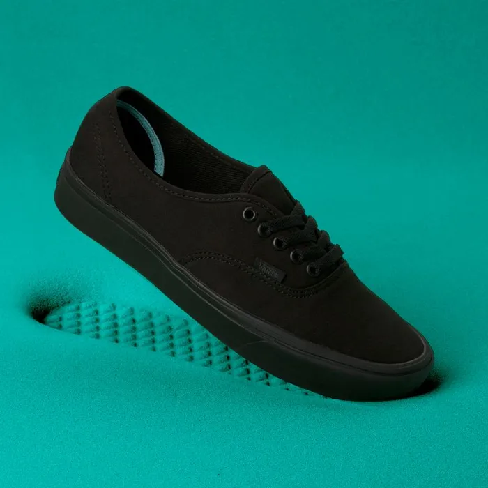 Classics Shoes Men Vans ComfyCush Authentic Blackblack