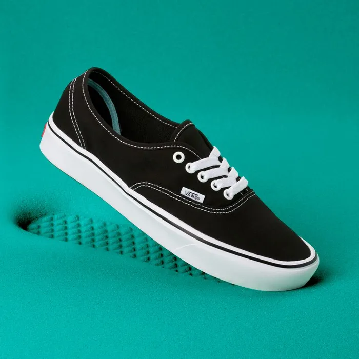 Classics Shoes Men Vans ComfyCush Authentic Blacktrue White