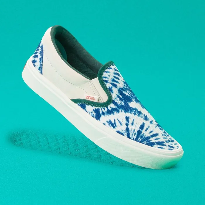 Classics Shoes MenWomen Vans TieDye Clash ComfyCush SlipOn Antique Whitebistro Green