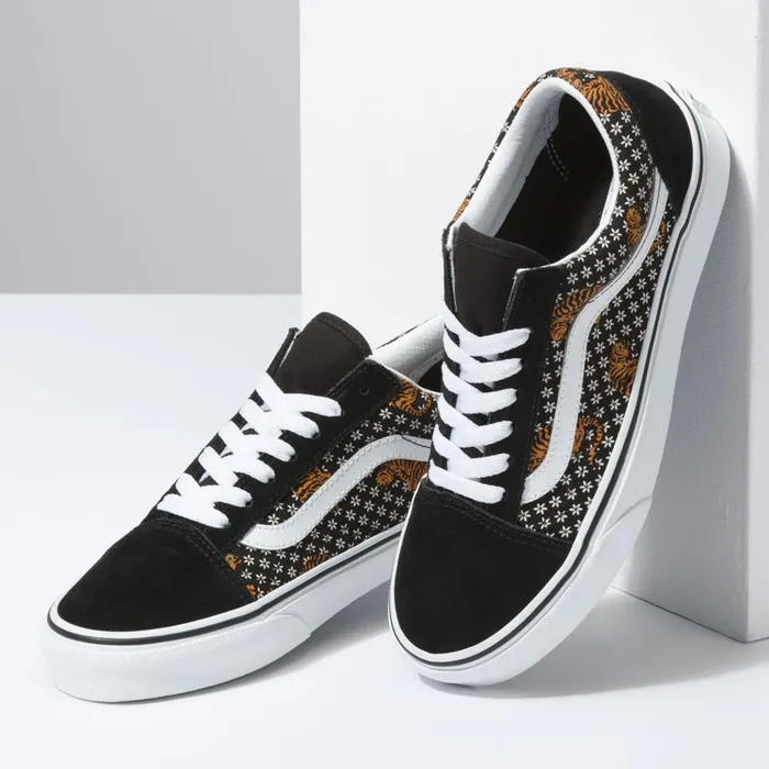 Classics Shoes MenWomen Vans Tiger Floral Old Skool Blacktrue White Classics Shoes MenWomen Vans Tiger Floral Old Skool Blacktrue White