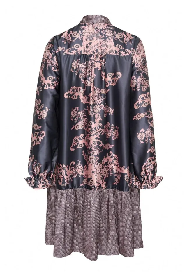 CULTURE Dresses CUarina Dress Gray Graphic 8211 Women