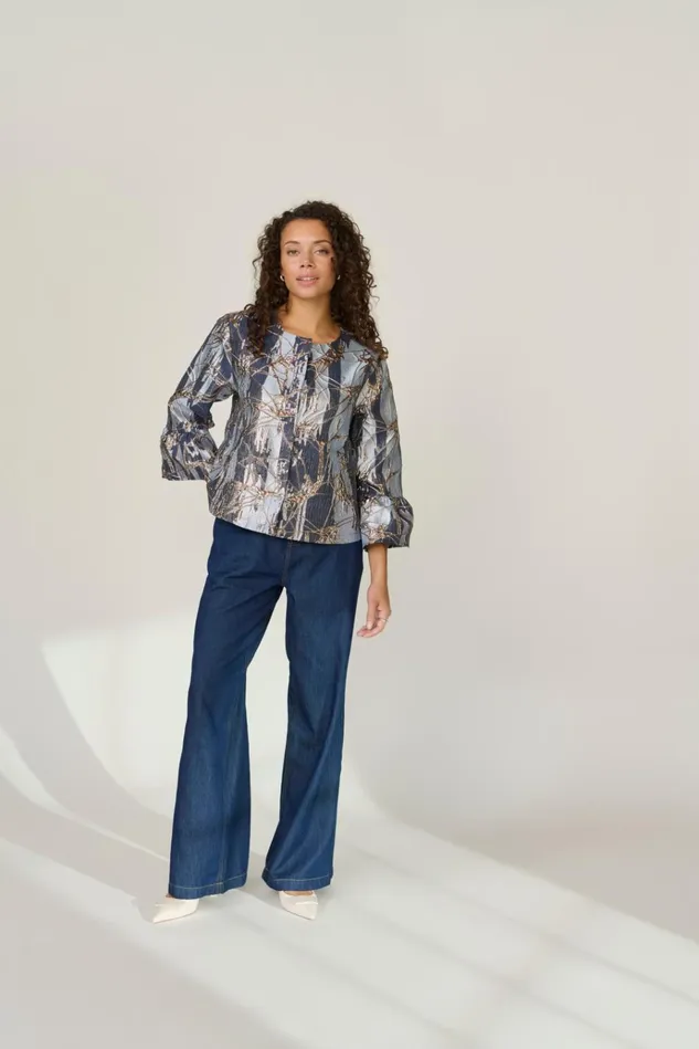 CULTURE Jackets and Coats CUbanjo Jacket With Bell Sleeves Blue Floral 8211 Women