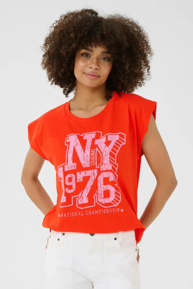 CULTURE Tops and TShirts CUroxy Tshirt Redpink 8211 Women