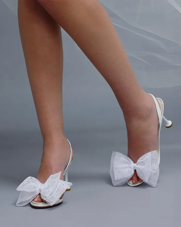 Designer Wedding Shoes 8211 Isabelle Crystals Bridal 85 White 8211 Alexandre Birman Bridal White Women Alexandre Birman Sandals