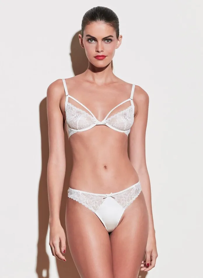 Fleur Du Mal Panties and Garters Women Gardenia Lace Thong Creme Fleur Du Mal Panties and Garters Women Gardenia Lace Thong Creme