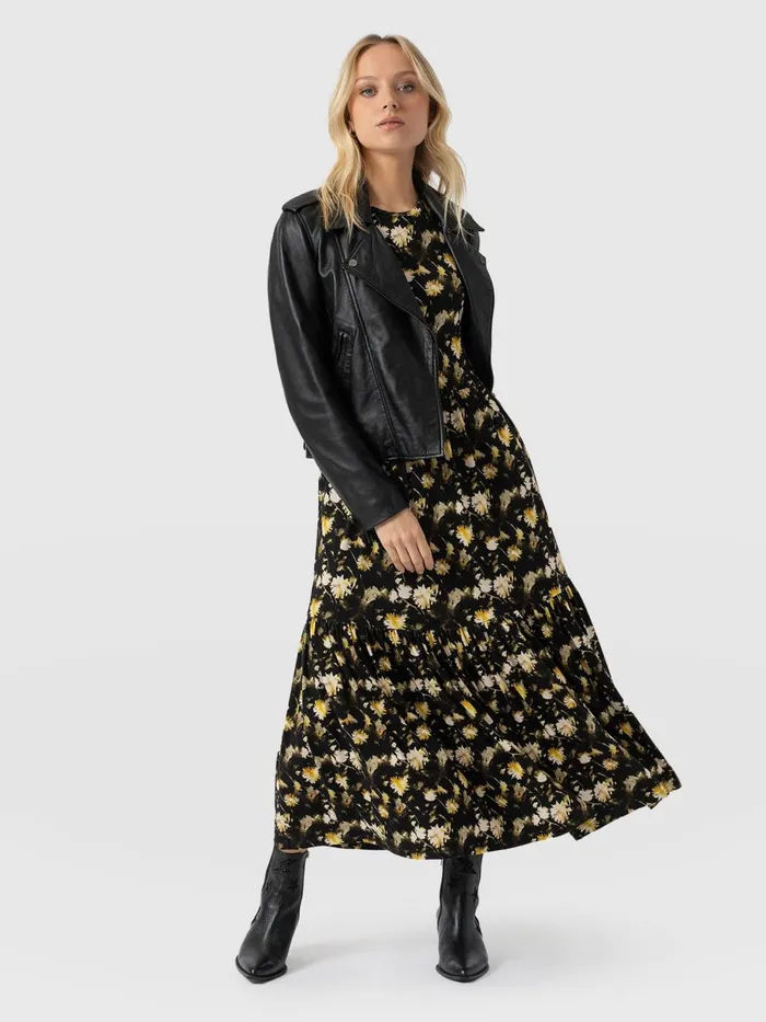 Greenwich Dress Short Sleeve 8211 Black Daisy Floral Black Daisy Floral Women Saint And Sofia Dresses Greenwich Dress Short Sleeve 8211 Black Daisy Floral Black Daisy Floral Women Saint And Sofia Dresses