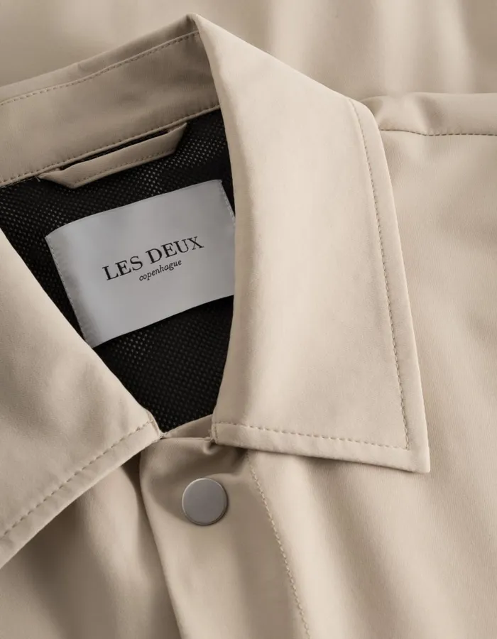 JacketsCoats Men Les Deux Idris Coach Jacket 8211 Light Desert Sand