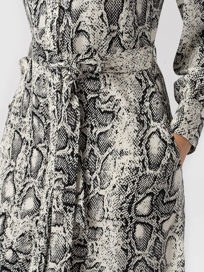 Jacqueline Shirt Dress 8211 Cream Snake Cream Snake Women Saint And Sofia Dresses