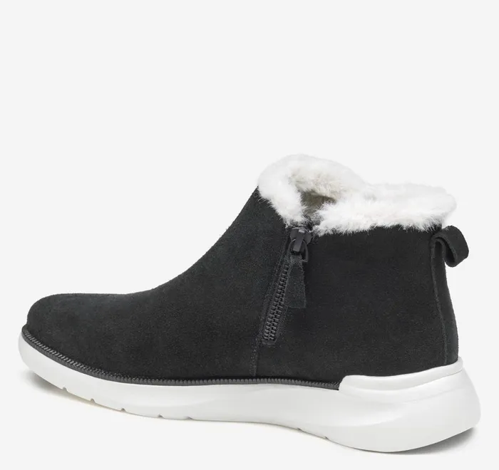 JohnstonandMurphy Boots and Booties Emery Shearling Bootie Black Waterproof Suede 8211 Women JohnstonandMurphy Boots and Booties Emery Shearling Bootie Black Waterproof Suede 8211 Women