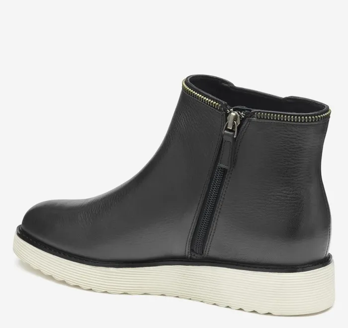 JohnstonandMurphy Boots and Booties Mitzi Zipper Bootie Black Calfskin 8211 Women JohnstonandMurphy Boots and Booties Mitzi Zipper Bootie Black Calfskin 8211 Women