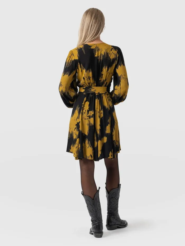 Joselyn Mini Dress 8211 Yellow Fade Floral Yellow Fade Floral Women Saint And Sofia Dresses