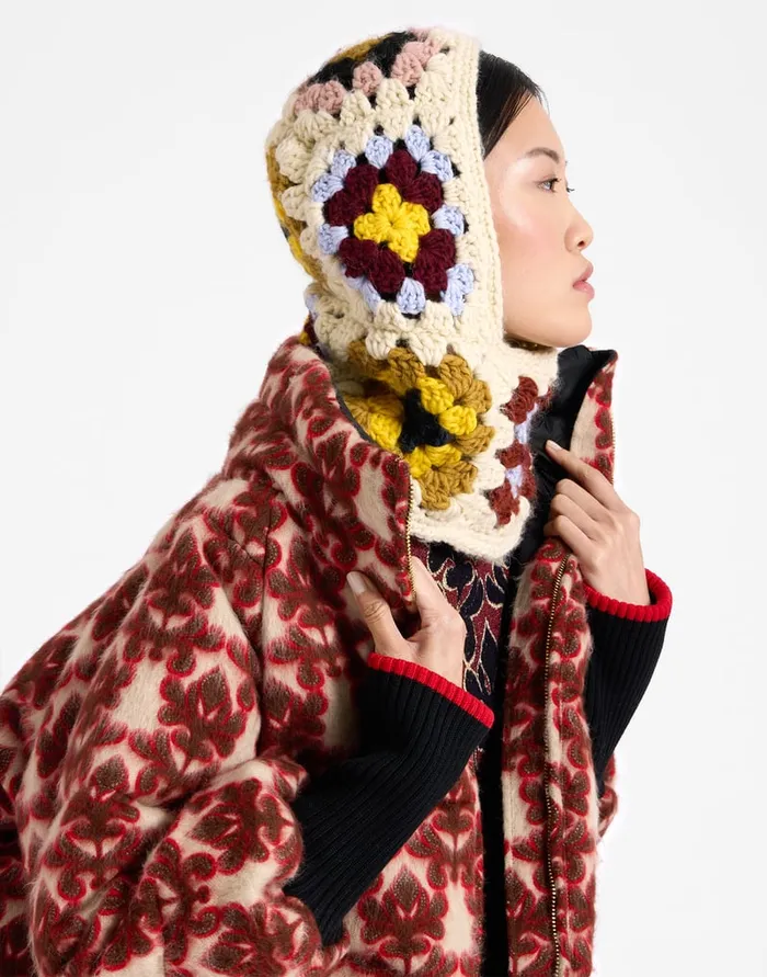 La Doublej Lacey Snood Flower Tile Ivory In Wool Crochet Women Hats