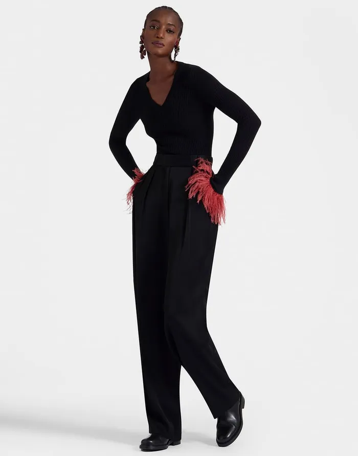 La Doublej VNeck High Kick Top Solid Black In Ribbed Silk Cashmere With Feathers Women Knitwear