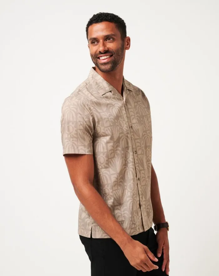 Men DESERT SUN BUTTONUP Italian Sand TravisMathew ButtonUps