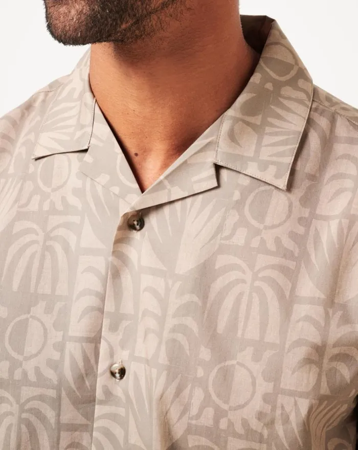 Men DESERT SUN BUTTONUP Italian Sand TravisMathew ButtonUps