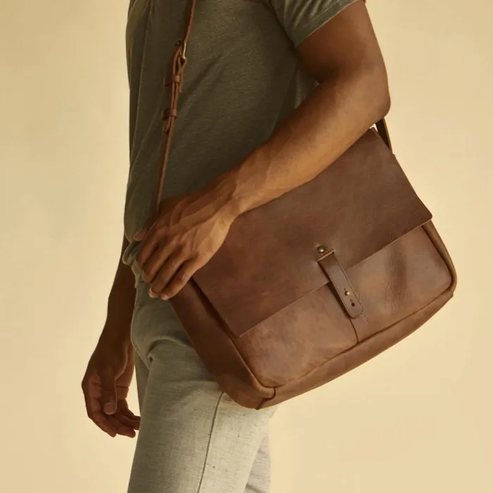 Men Nisolo Bags and Wallets Loreto Messenger Bag Chestnut